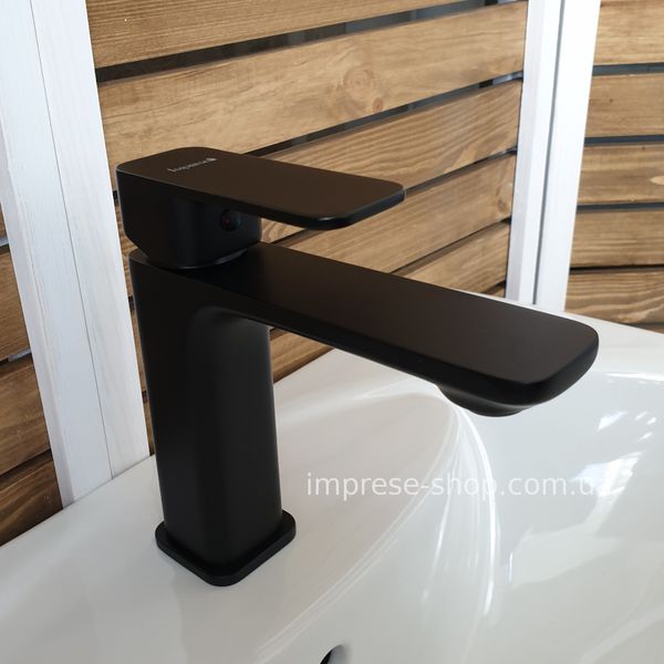 Черный набор смесителей для ванны и умывальника IMPRESE Bilovec black020 фото